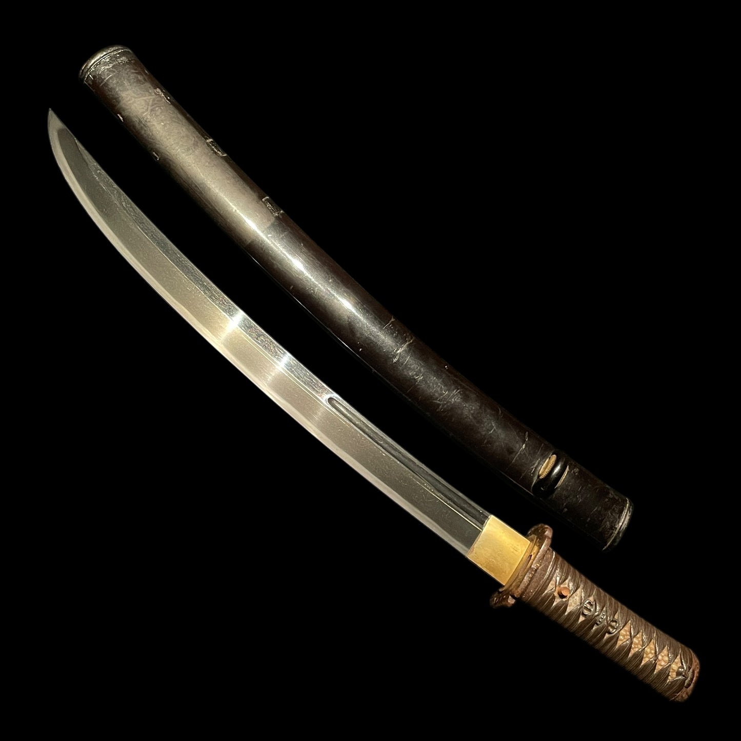 Naginata-Naoshi 薙刀直し Wakizashi, Signed Tsuba, Muromachi period mumei