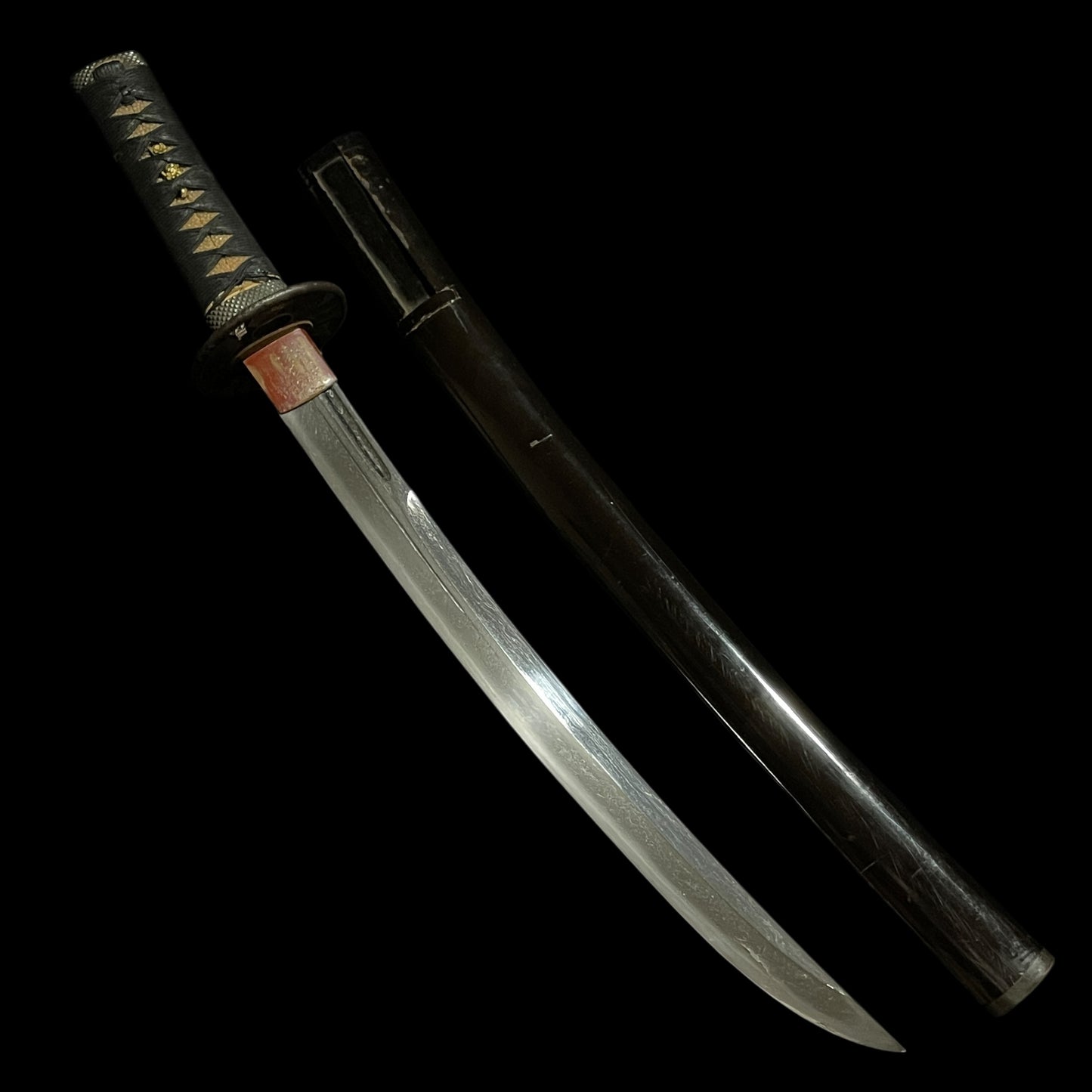 Naginata-Naoshi Zukuri 薙刀直造  Wakizashi, Oninanako Fuchikashira 鬼魚々子縁頭, Edo period