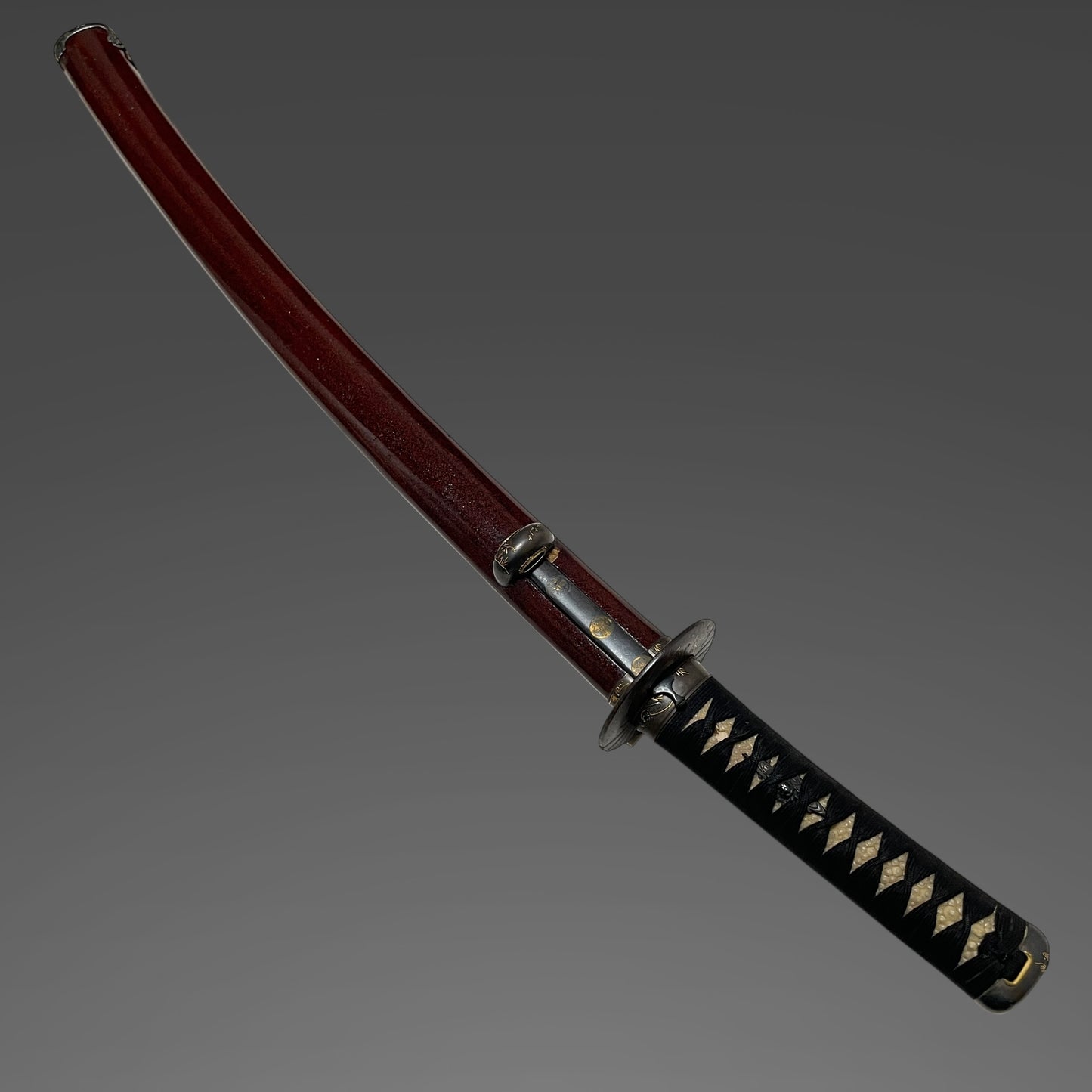 Red Wakizashi Shibuichi Fittings 四分一金具, Signed Fuchi, with Kozuka Kogai,  Edo