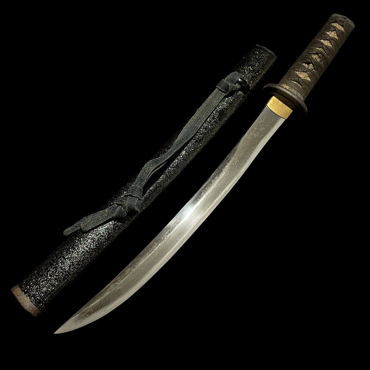 Unokubi-Zukuri 鵜首造 Wakizashi, Gourd Fuchi, Muromachi period mumei