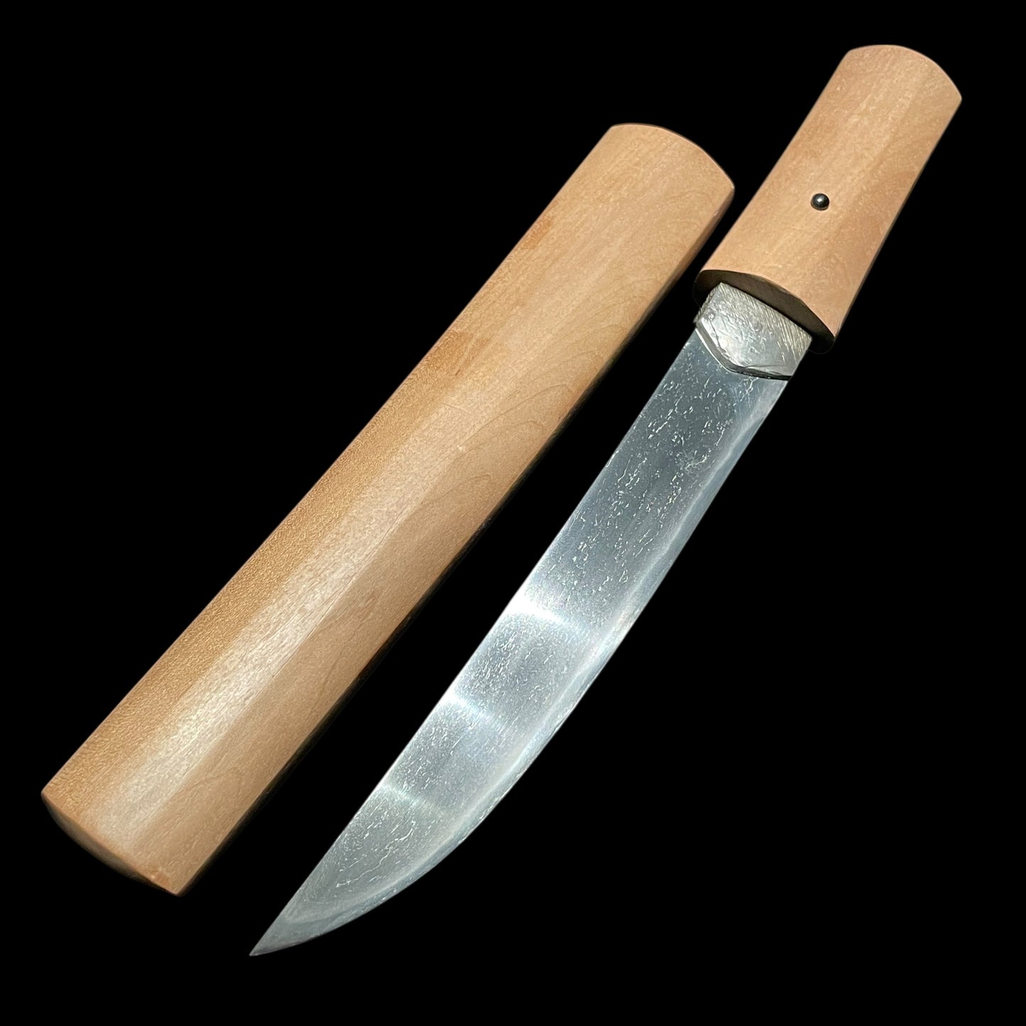 Wide Hirazukuri TANTO, Mt.Fuji Habaki, Edo period mumei