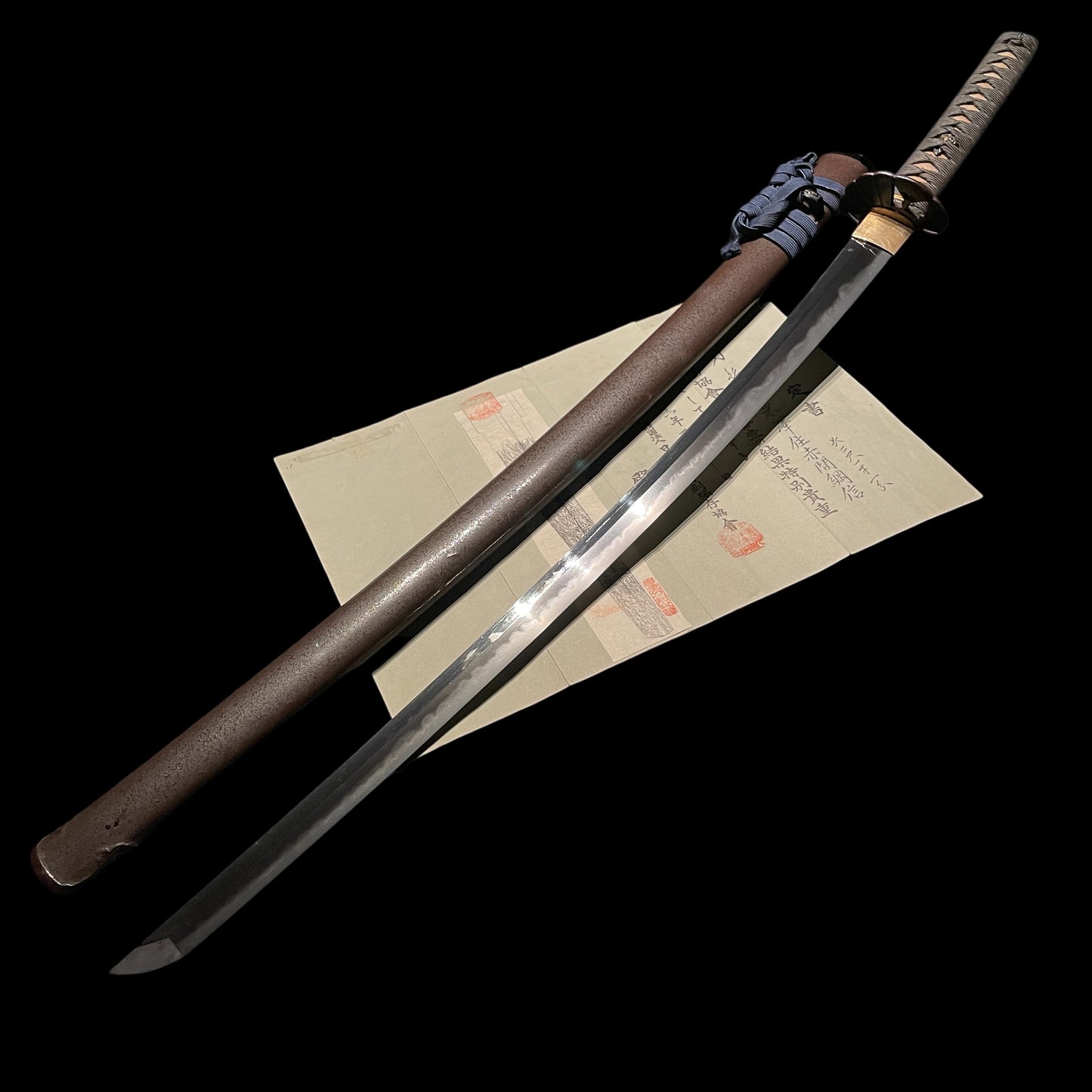 Akama Tsunanobu 赤間綱信 signed KATANA, Moon pine and eagle Fuchikashira, NBTHK Certificate