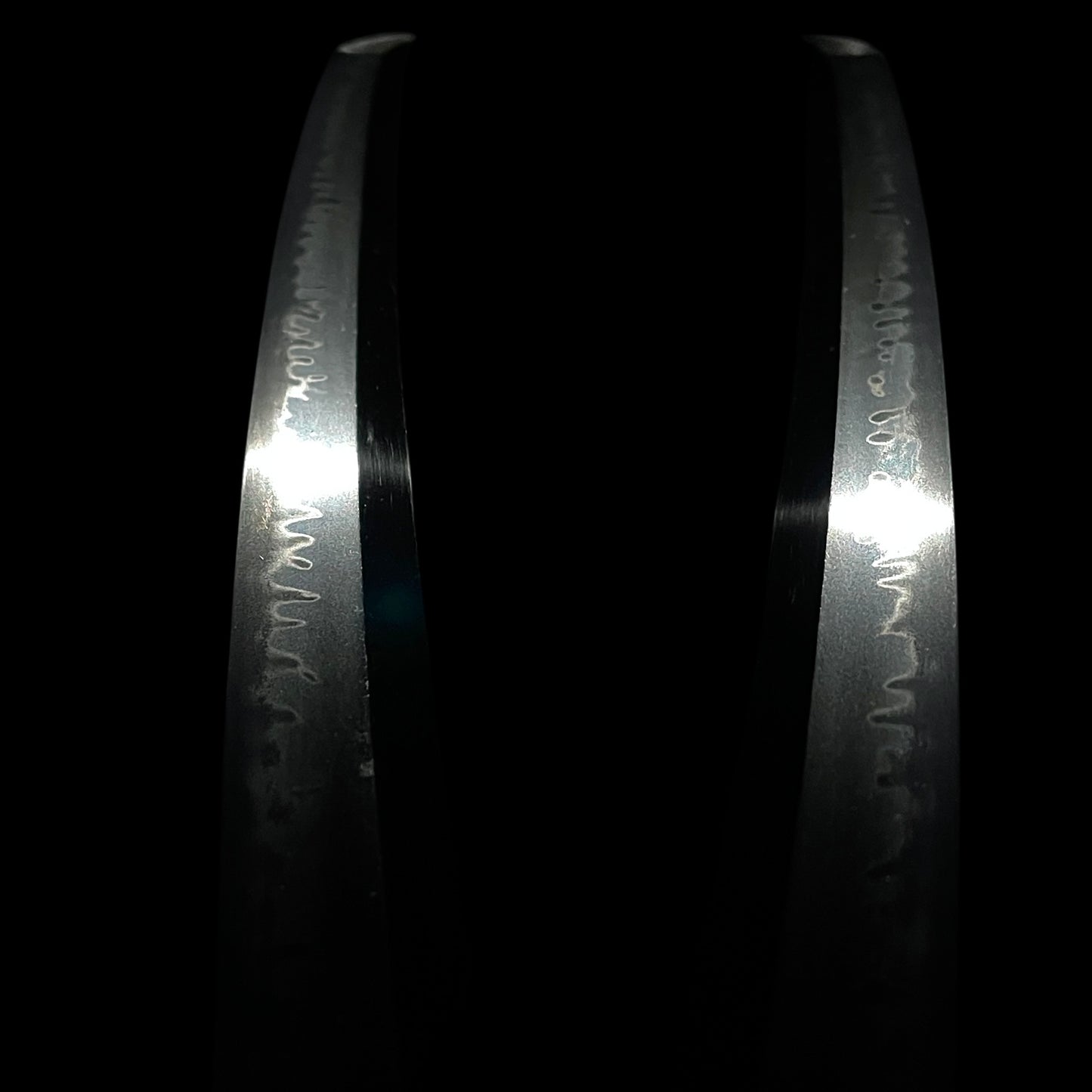 Fish and shellfish Fittings, Amazing Hamon Wakizashi, Edo period mumei