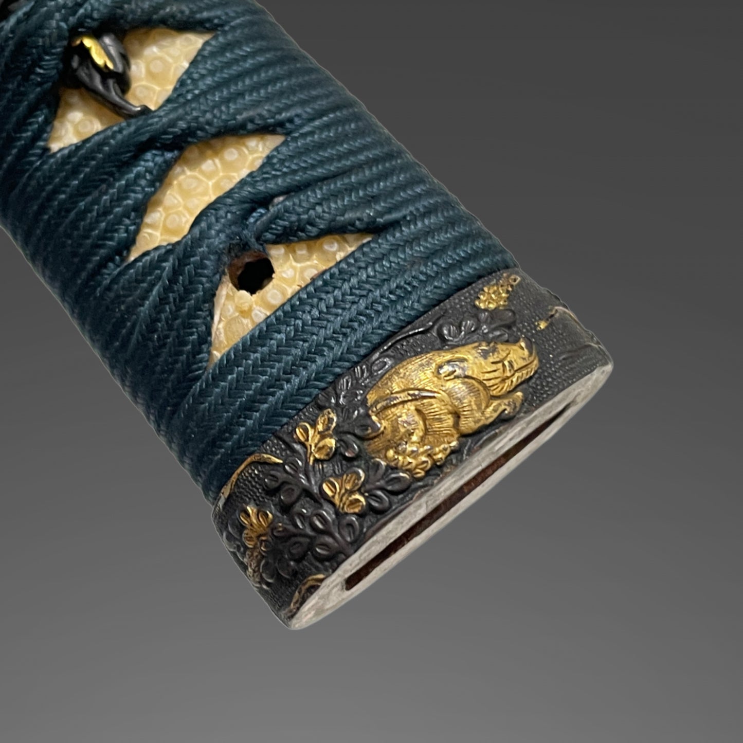 Kanemoto 兼元 signed Long WAKIZASHI, Boar Fuchikashira, Edo period