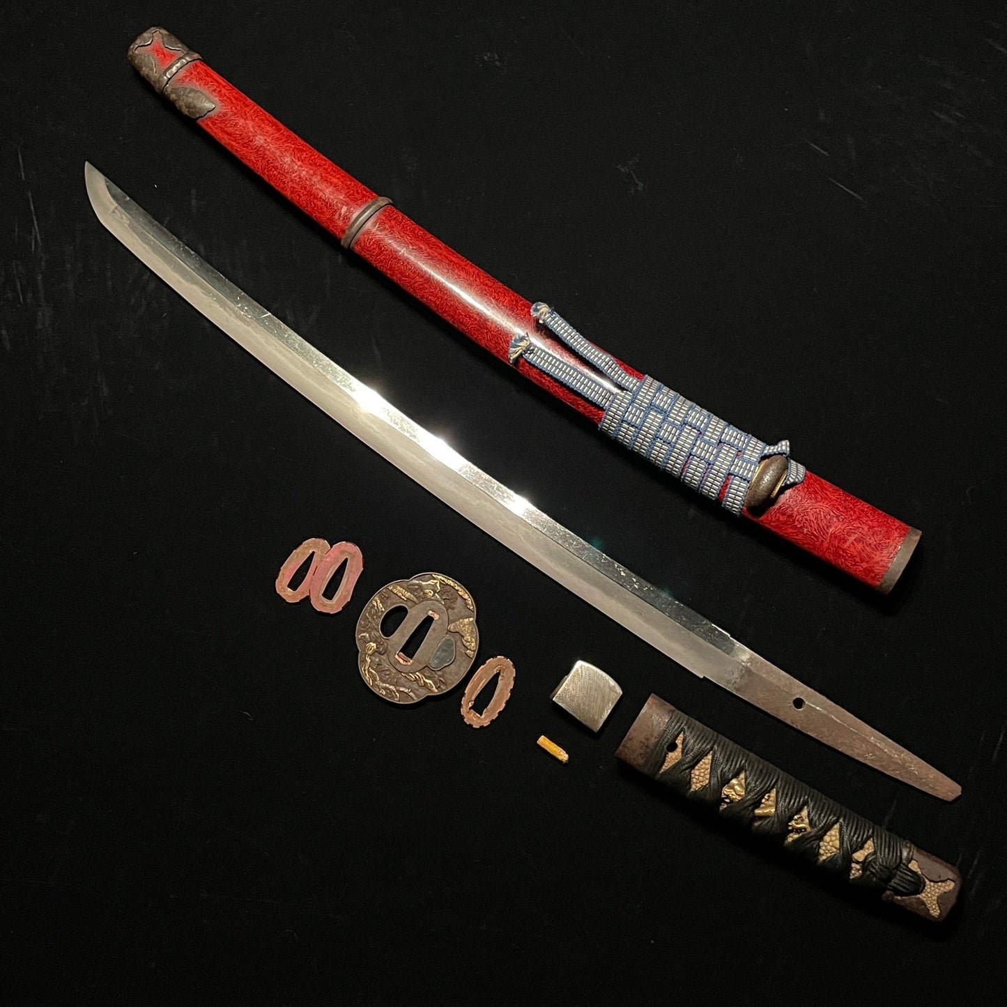 Daishō 大小, Red Handachi Koshirae 朱鞘半太刀拵え, KATANA and WAKIZASHI