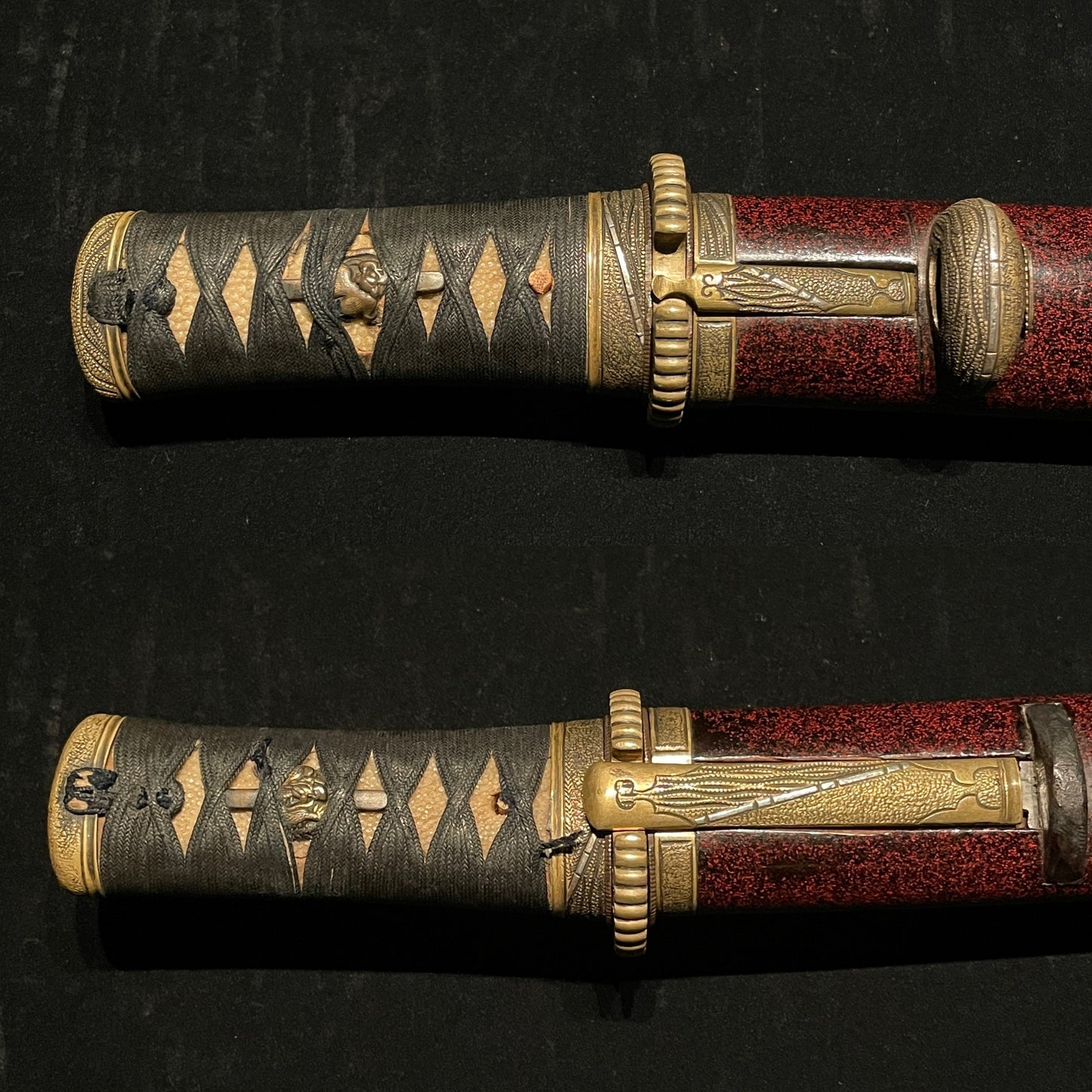 Red Matsushiro TANTO Unokubi Style, with KOZUKA KOGAI, Edo period mumei