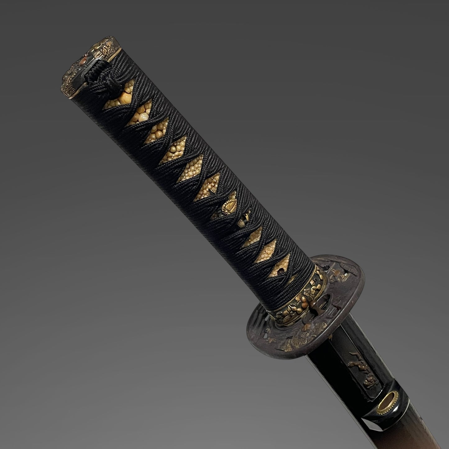 High-grade fittings Wakizashi, Ishiguro Masatsune signed Fuchi, with Kozuka Kogai