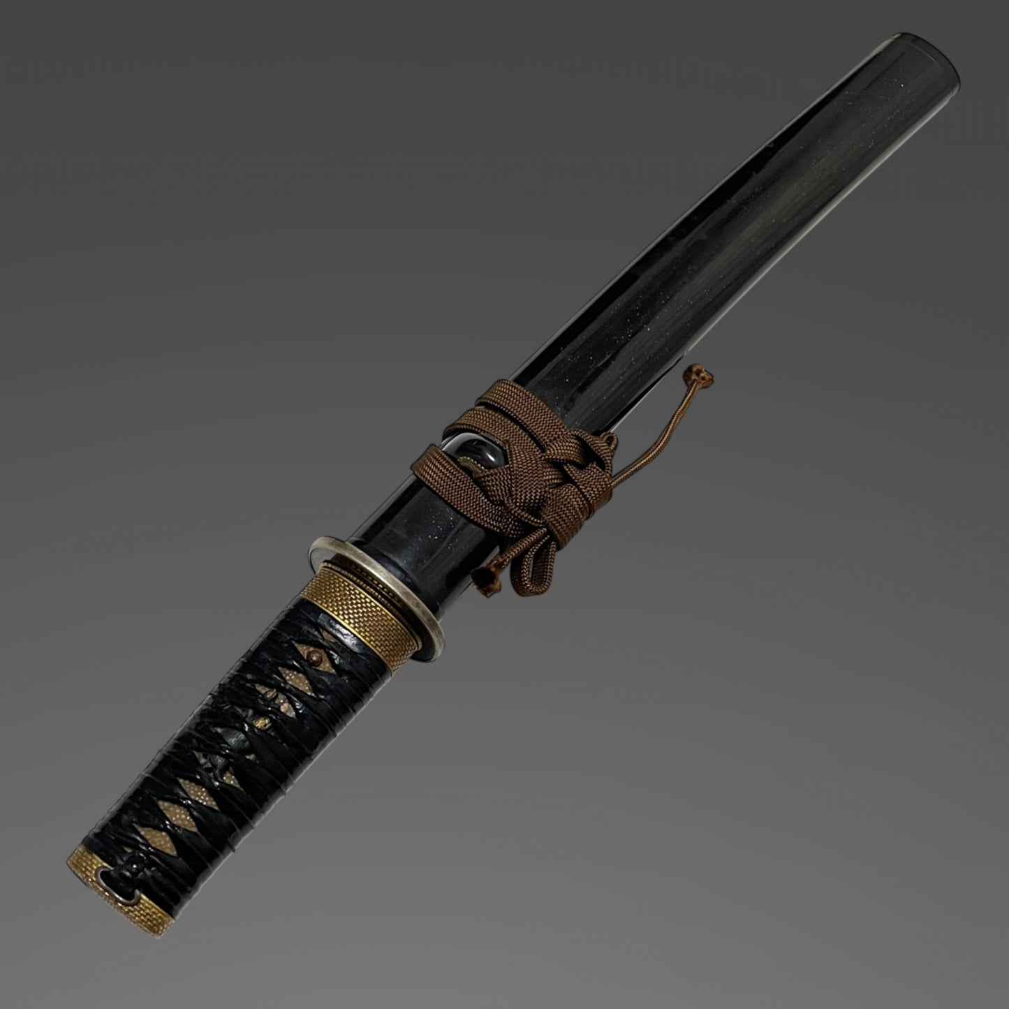 Ajiro 網代 Golden Fuchikashira TANTO, wit Kozuka, Boar Menuki, Edo period mumei