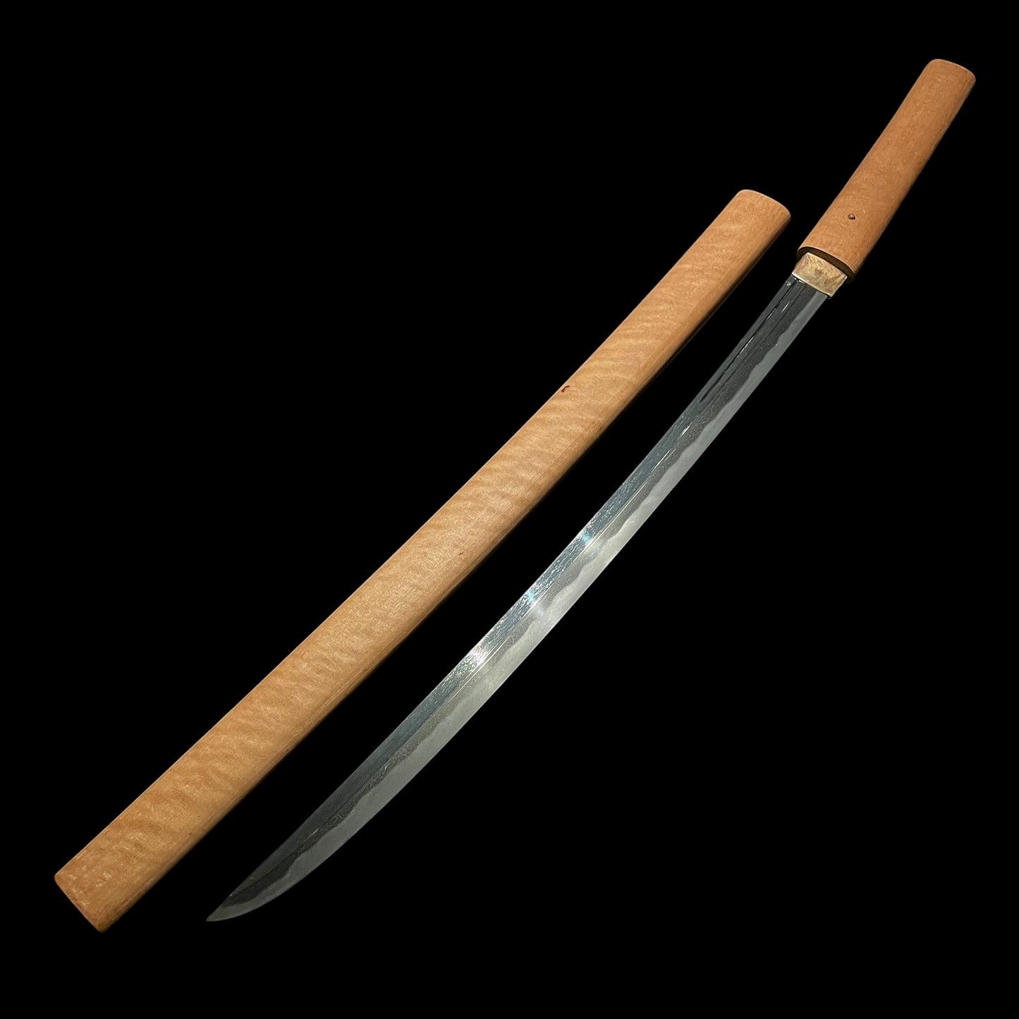 Nagamaki Naoshi Wakizashi, Hadamono 肌物, Oosuriage mumei, Early Muromachi period