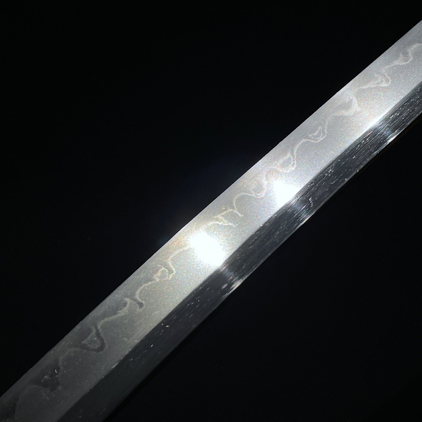 Kanesaki 兼先 KATANA, Oomidareba 大乱刃, Muromachi period, NBTHK Certificate