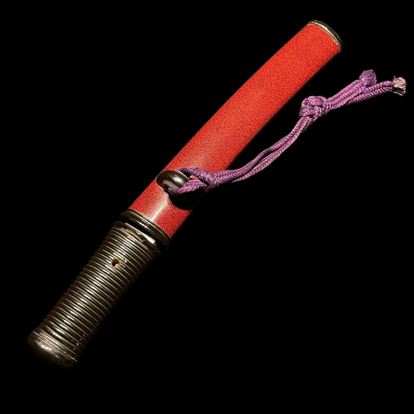 Thick Red TANTO. Hizenkoku Dewadaijo 肥前国出羽大掾 signed, Edo period