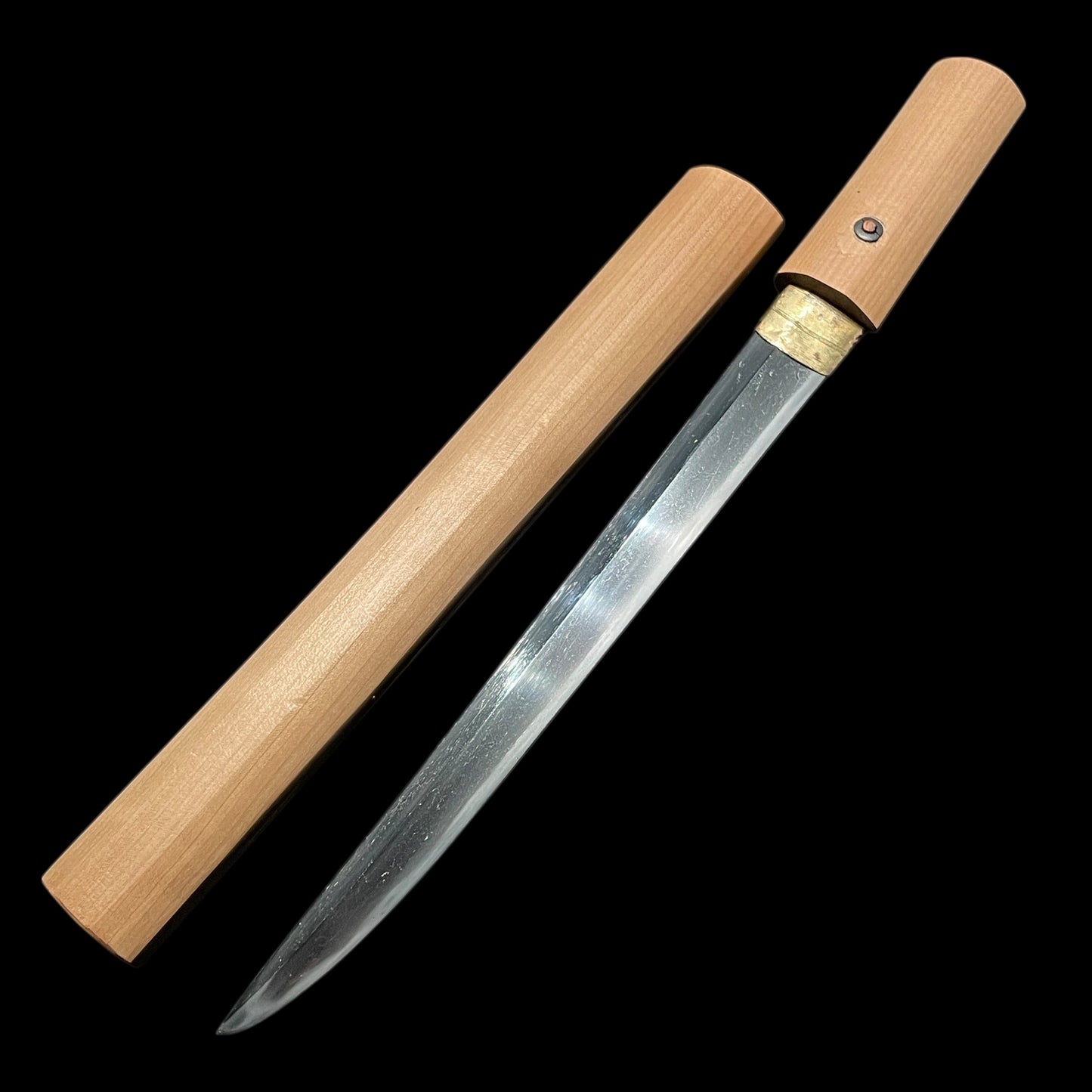 Kawari-Shobuzukuri 変わり菖蒲造り TANTO, Thick blade, Edo period mumei