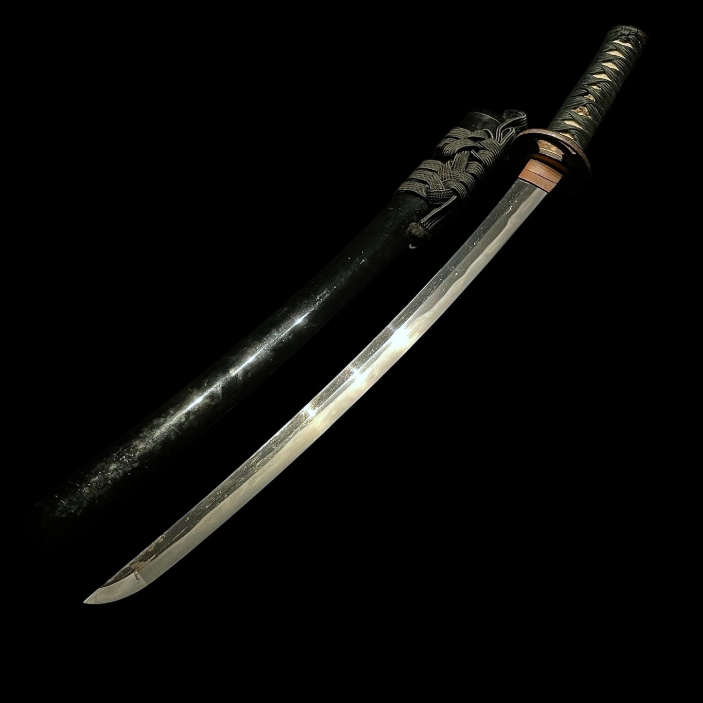 Wide Midare Hamon WAKIZASHI, Yoshimichi 吉道 signed, Edo period, Signed Tsuba