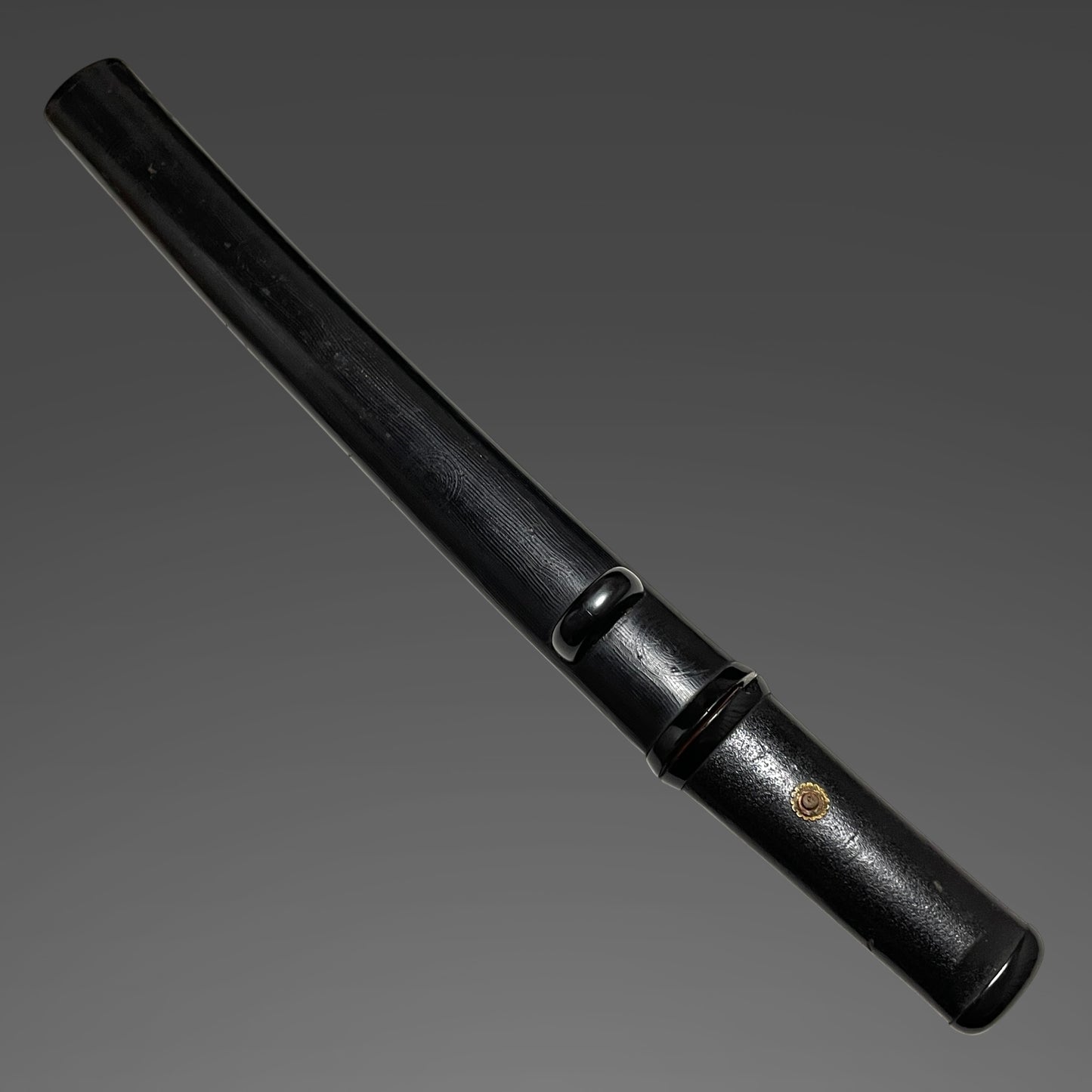 Black Aikuchi TANTO with Kozuka, Edo period mumei