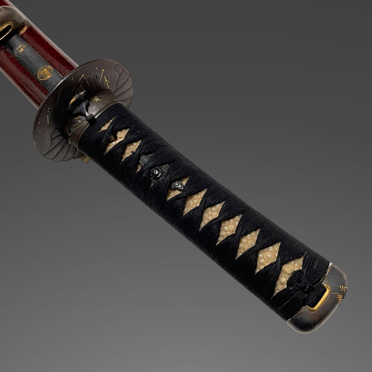 Red Wakizashi Shibuichi Fittings 四分一金具, Signed Fuchi, with Kozuka Kogai,  Edo