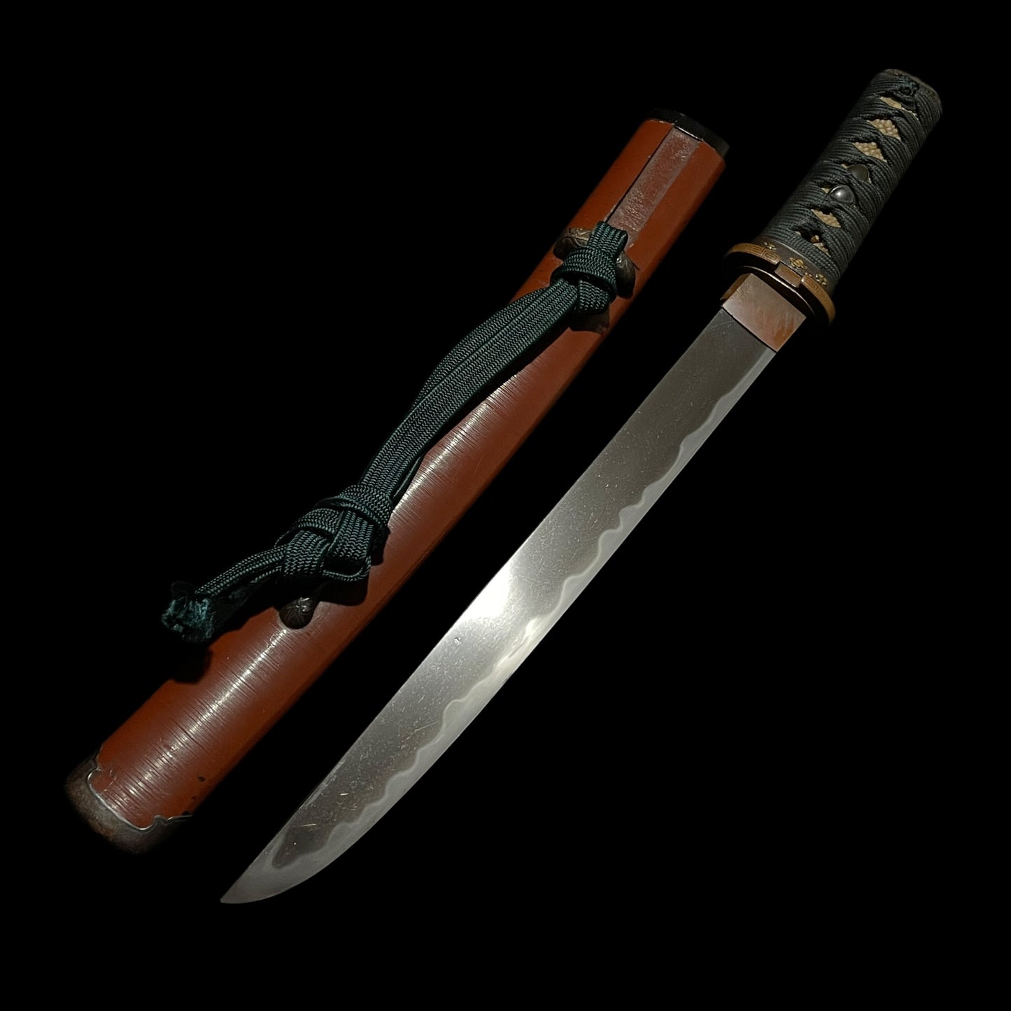 Dragonfly Fittings Red TANTO,  Hokinokami Fujiwara Nobutaka 伯耆守藤原信高 signed, Edo period