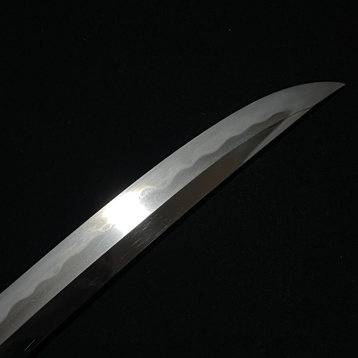 Shobuzukuri Wakizashi 菖蒲造脇差、 Kanemitsu 兼光 signed, Muromachi period