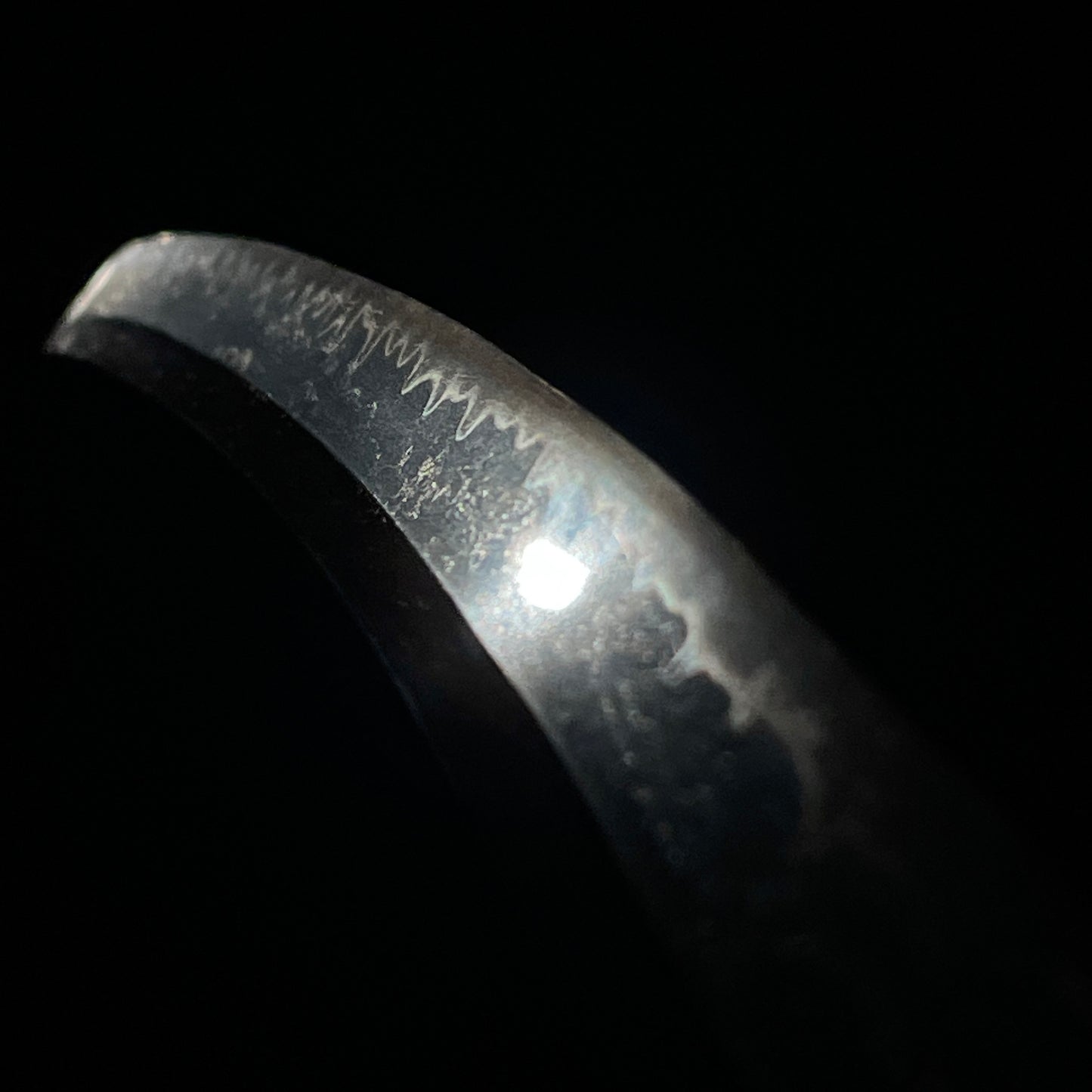 Amazing Hamon Long Wakizashi, Late Muromachi period