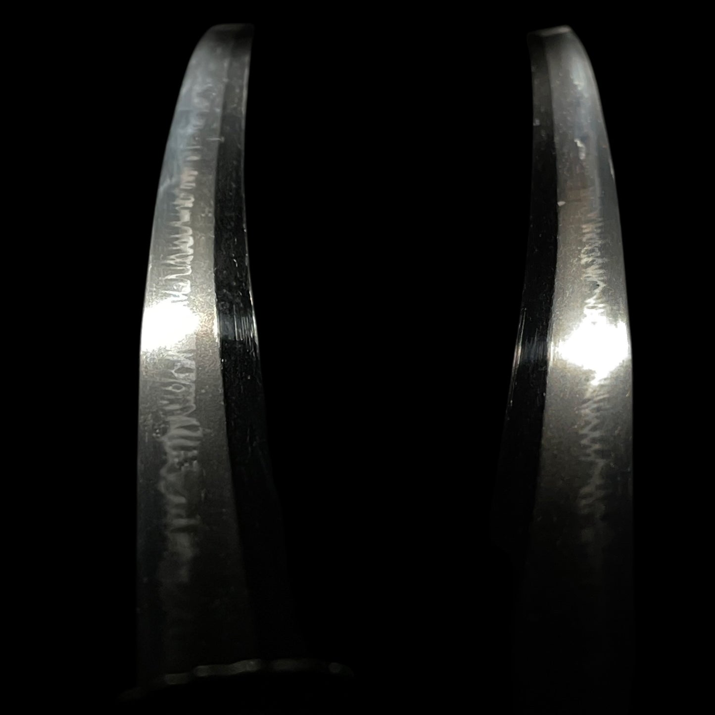 Amazing Hamon Wakizashi, Interesting Menuki, Peony Fuchikashira, Edo period mumei