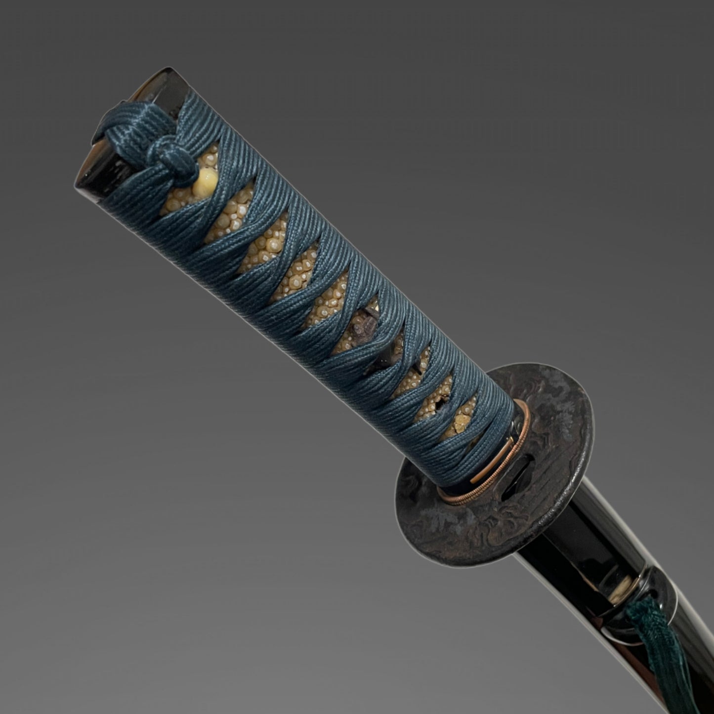 Nobukuni 信国 signed Wakizashi, Beautiful Fuchi, Muromachi period