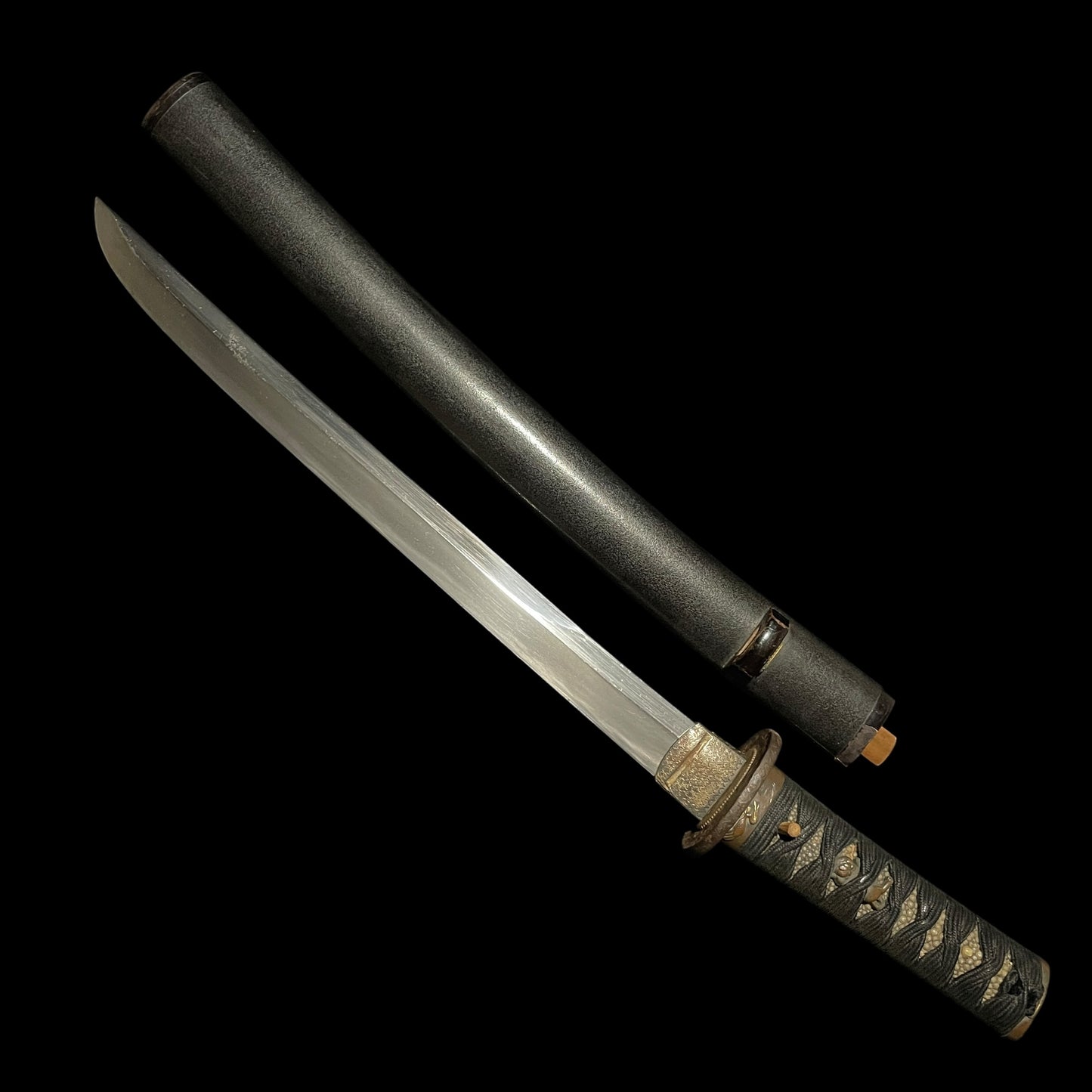 Shobuzukuri Wakizashi, Tiger Menuki, with Kozuka, Edo period mumei