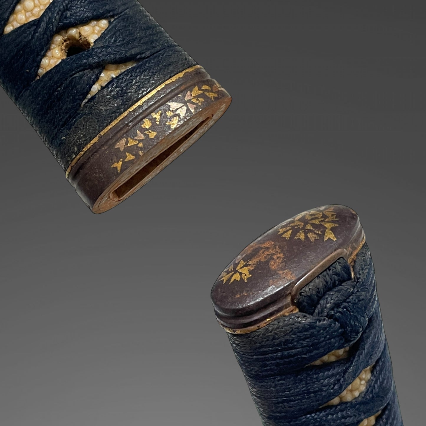 Long Black Wakizashi, Suguha 直刃, Gold inlay Fuchikashira, Edo period mumei