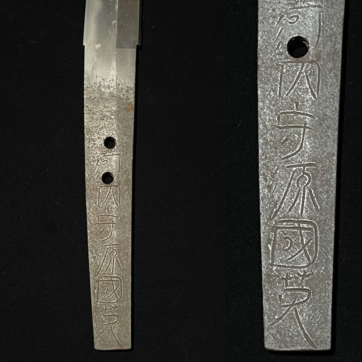 Kawachinokami Kunihide signed Long WAKIZASHI, Early Edo period