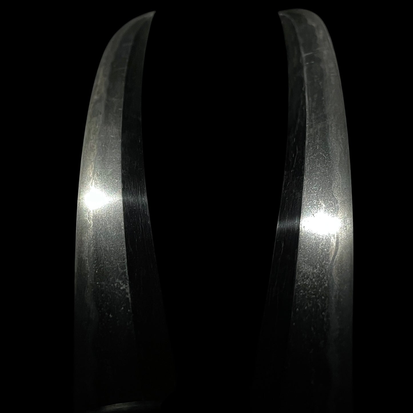Red Shobuzukuri Wakizashi, Dragon Tsuba, Peony Fuchikashira, Muromachi period mumei