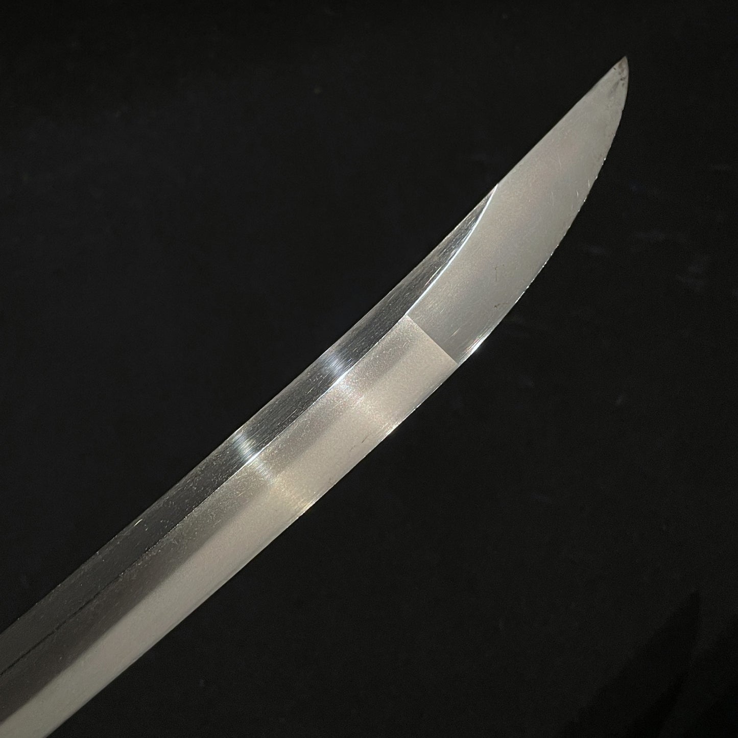 Ookissaki 大切先 Wakizashi, Mouse Fuchikashira 羽箒鼠縁頭, Yanagioni Kozuka, Edo period mumei