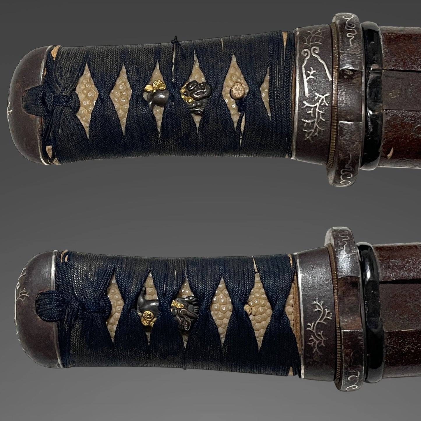 Silver inlay Iron Fittings TANTO, Shishi Menuki 獅子目貫, Edo period mumei