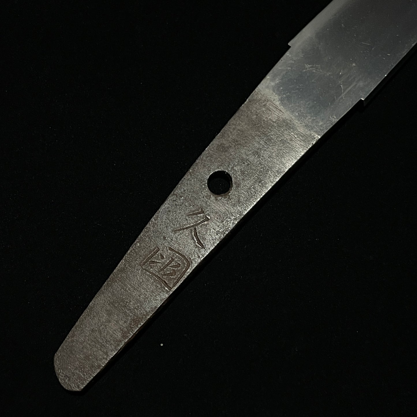 Hisakuni 久國 signed Hirazukuri WAKIZASHI, Edo period, Wide blade