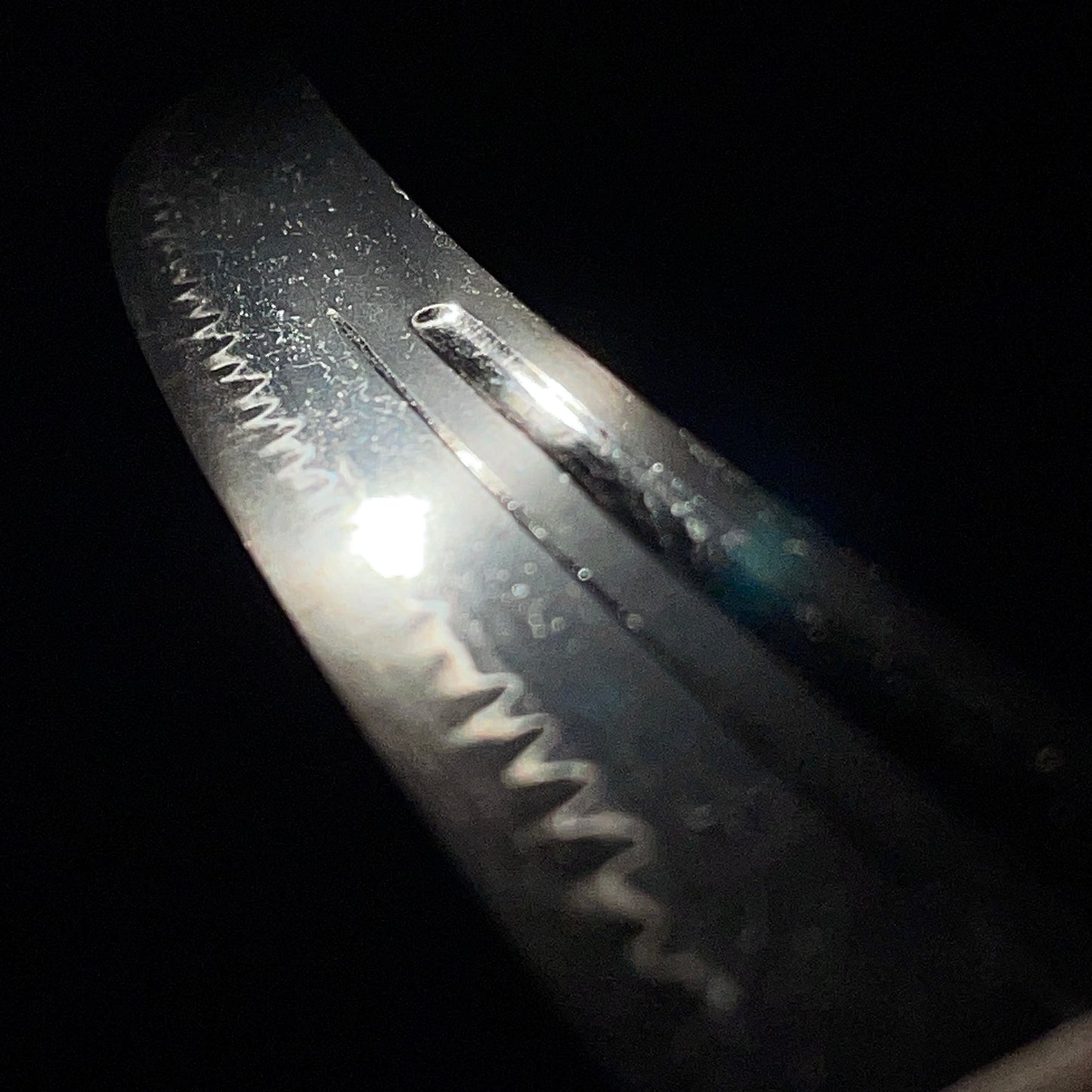 Kunishige 国重 signed, Sunnobi Tanto 寸延短刀, Muromachi period