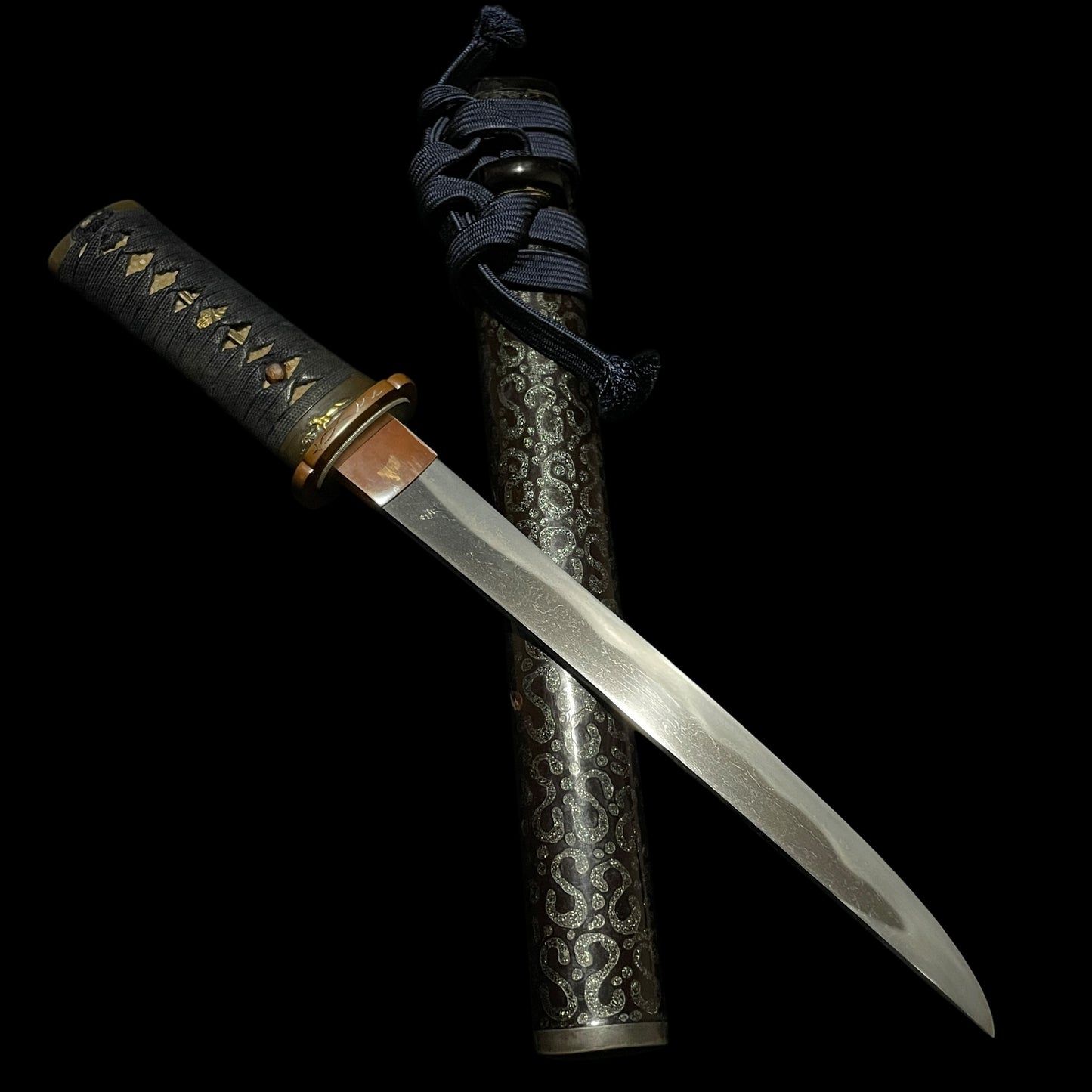 Kawarinuri-Saya 変塗鞘, Horse Fuchikashira TANTO, Edo period mumei