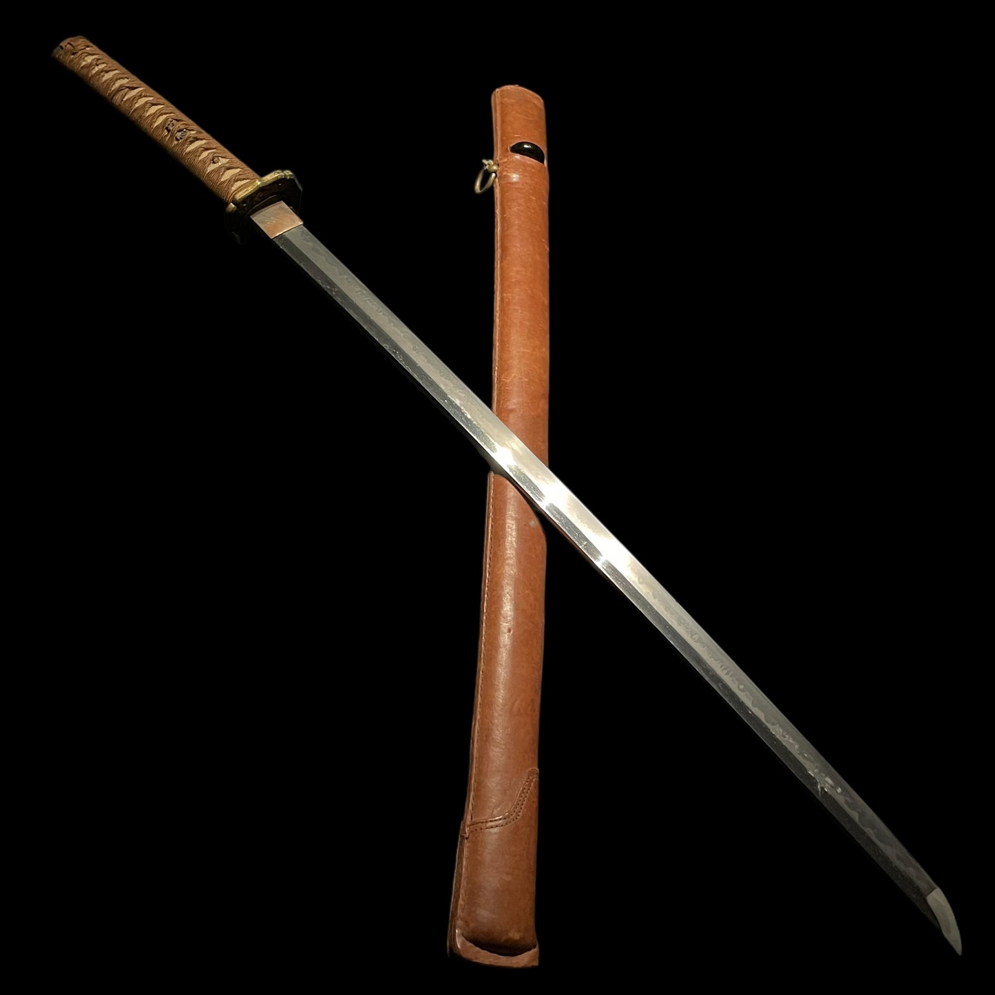 Amazing Hamon Ryakushiki GUNTO, Bizenkokuju 備前國住 signed, Japanese Army Sword