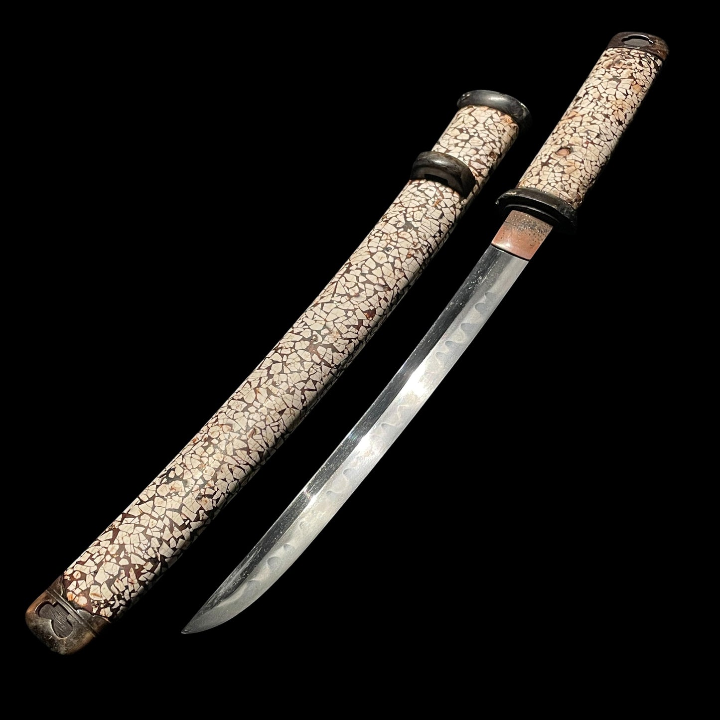 Rare Style Rankaku Koshirae 卵殻拵, Aikuchi Tanto, Edo period mumei