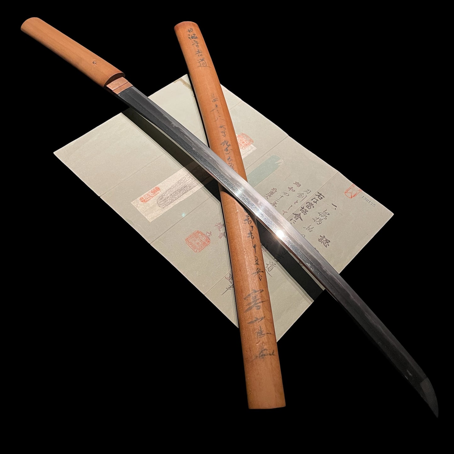 Tanbanokami Yoshimichi 丹波守吉道 signed Wakizashi, Kanzan Sensei Sayagaki 寒山先生鞘書, Early Edo