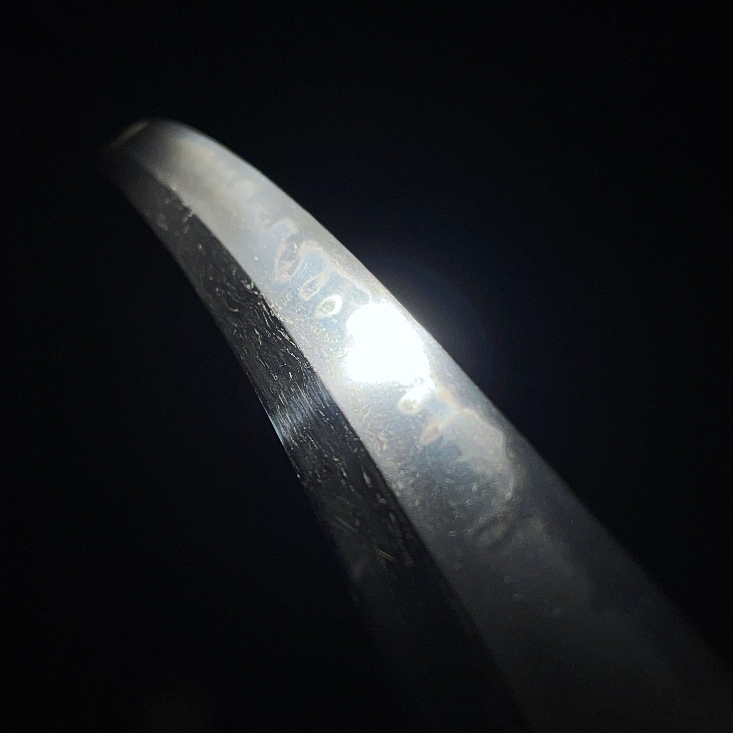 Tobiyaki 飛焼 Wakizashi, 文殊重貞 Monju Shigesada signed, Early Edo period