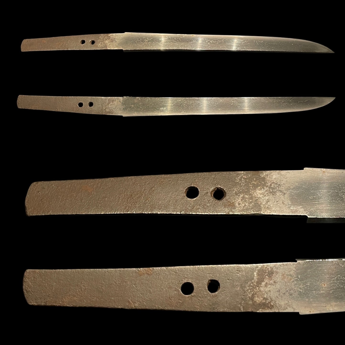 Yoroidoshi 鎧通 in Koshirae, Thick blade, Muromachi period mumei