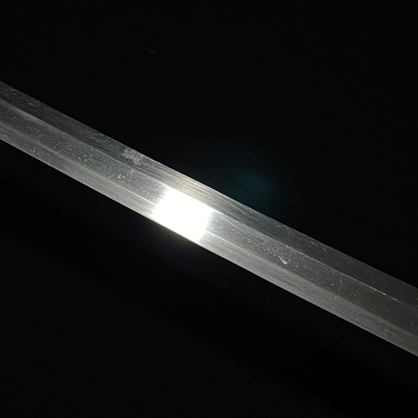 Long Black Wakizashi, Suguha 直刃, Gold inlay Fuchikashira, Edo period mumei