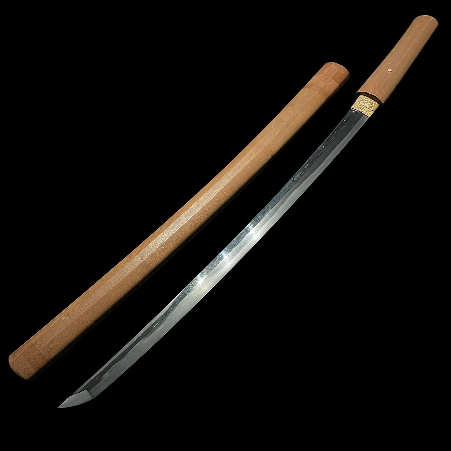 Muneyaki 棟焼 Long Wakizashi, Hizenkokuju Mutsunokami Tadayoshi 肥前国住陸奥守忠吉 signed
