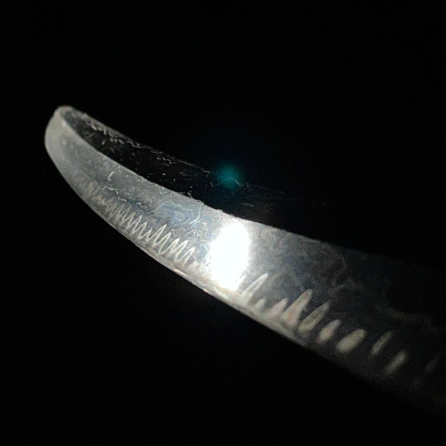 KOGARASUMARU-ZUKURI 小烏丸造 Long Wakizashi, Kanemoto 兼元 signed, Muromachi period