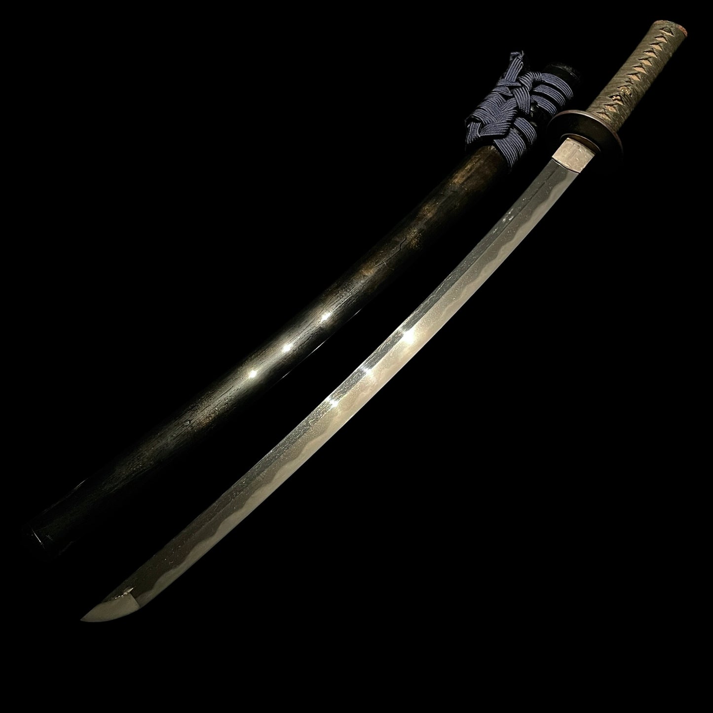 Pine needles Copper Fuchikashira, Bishuosafune Arimitsu signed Long Wakizashi