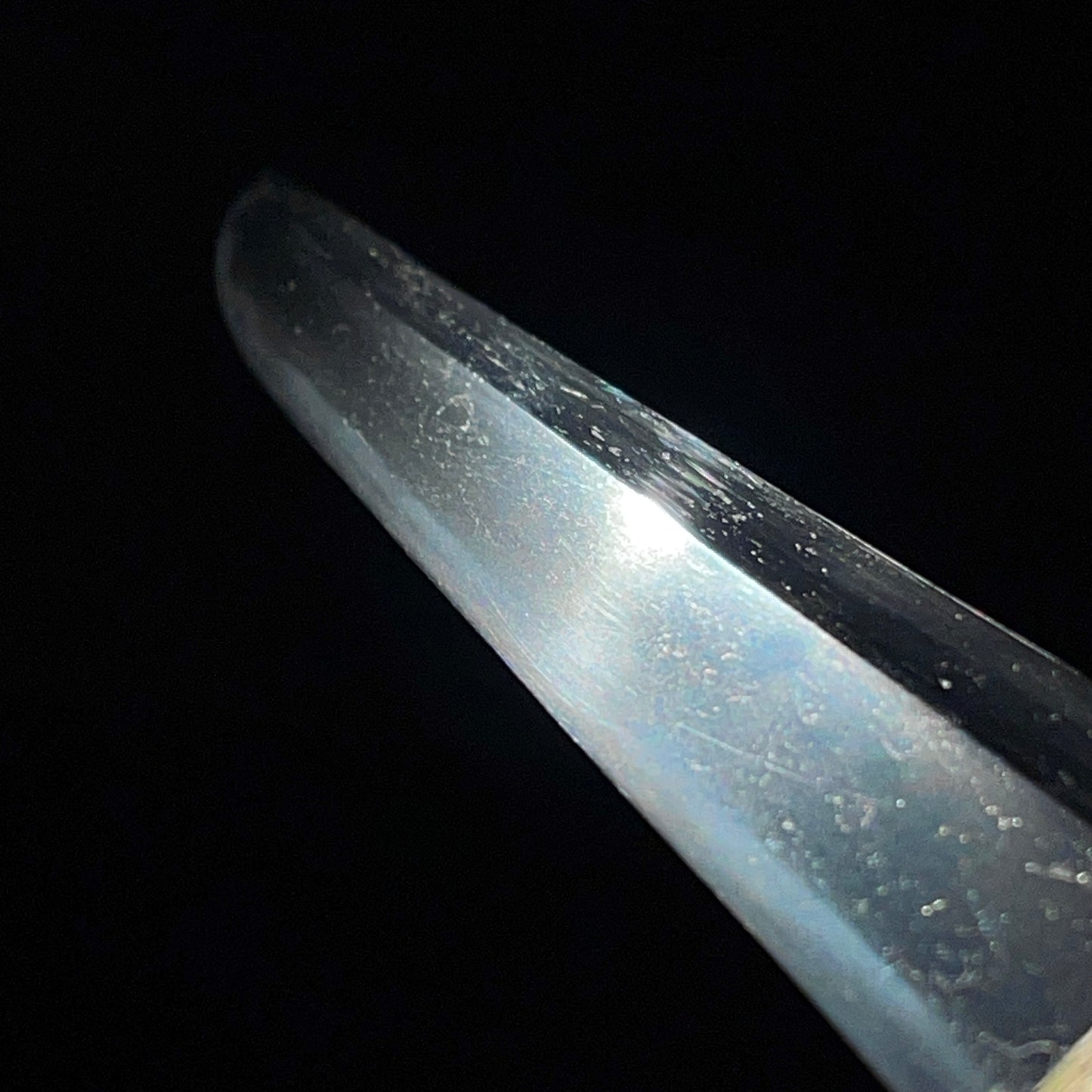 Kawari-Shobuzukuri 変わり菖蒲造り TANTO, Thick blade, Edo period mumei