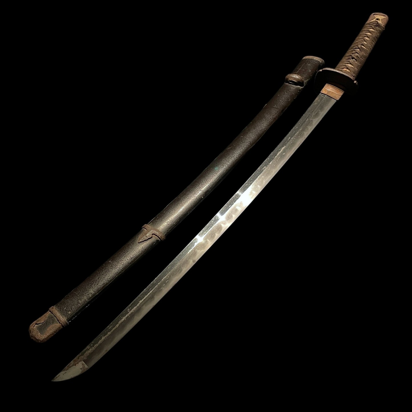 Handachi Koshirae 半太刀拵 Long WAKIZASHI, Iron Fittings, Edo period mumei