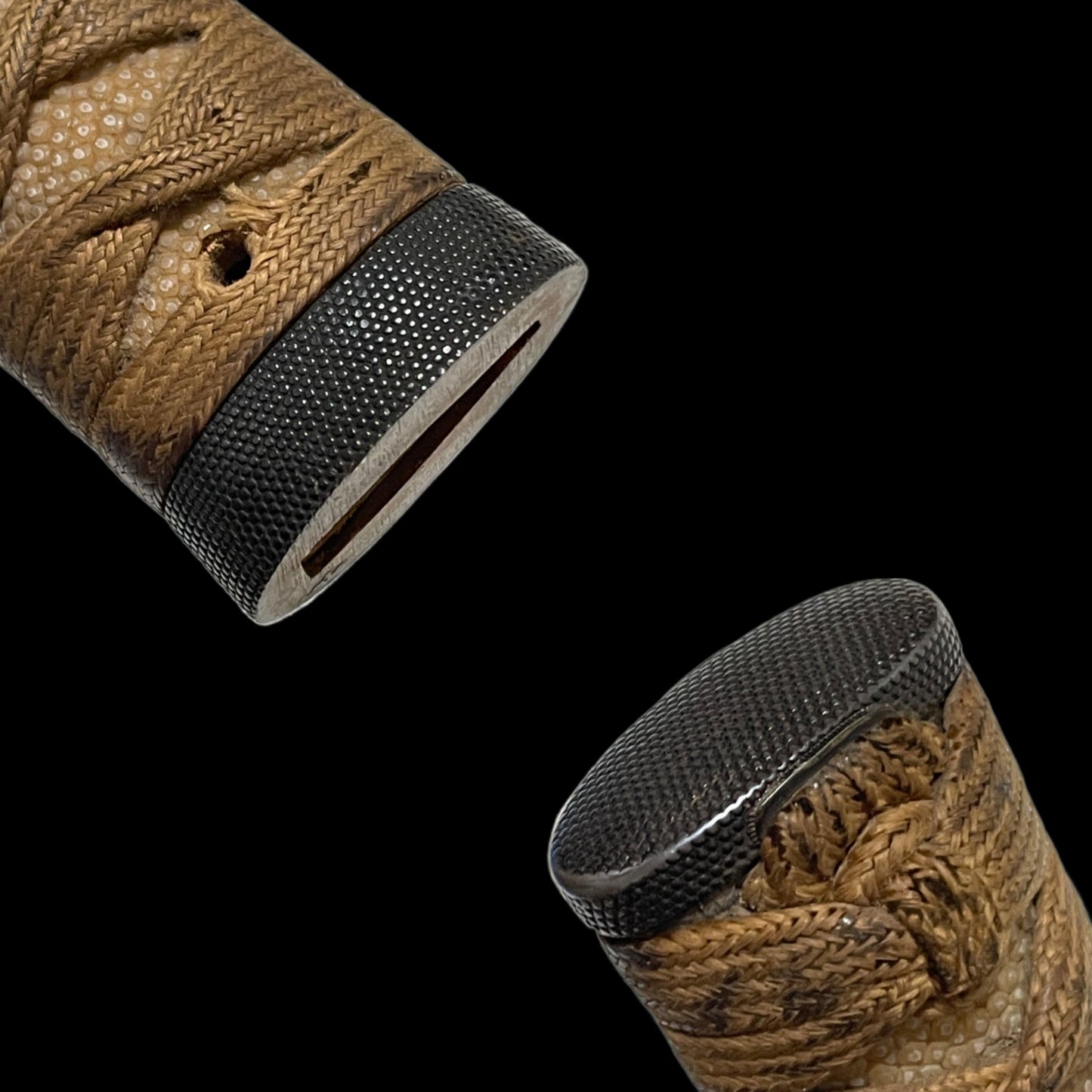 Kyosukashi-Tsuba 京透鍔 Long Wakizashi, Shakudo Nanakoji Fuchikashira 赤銅魚々子地縁頭