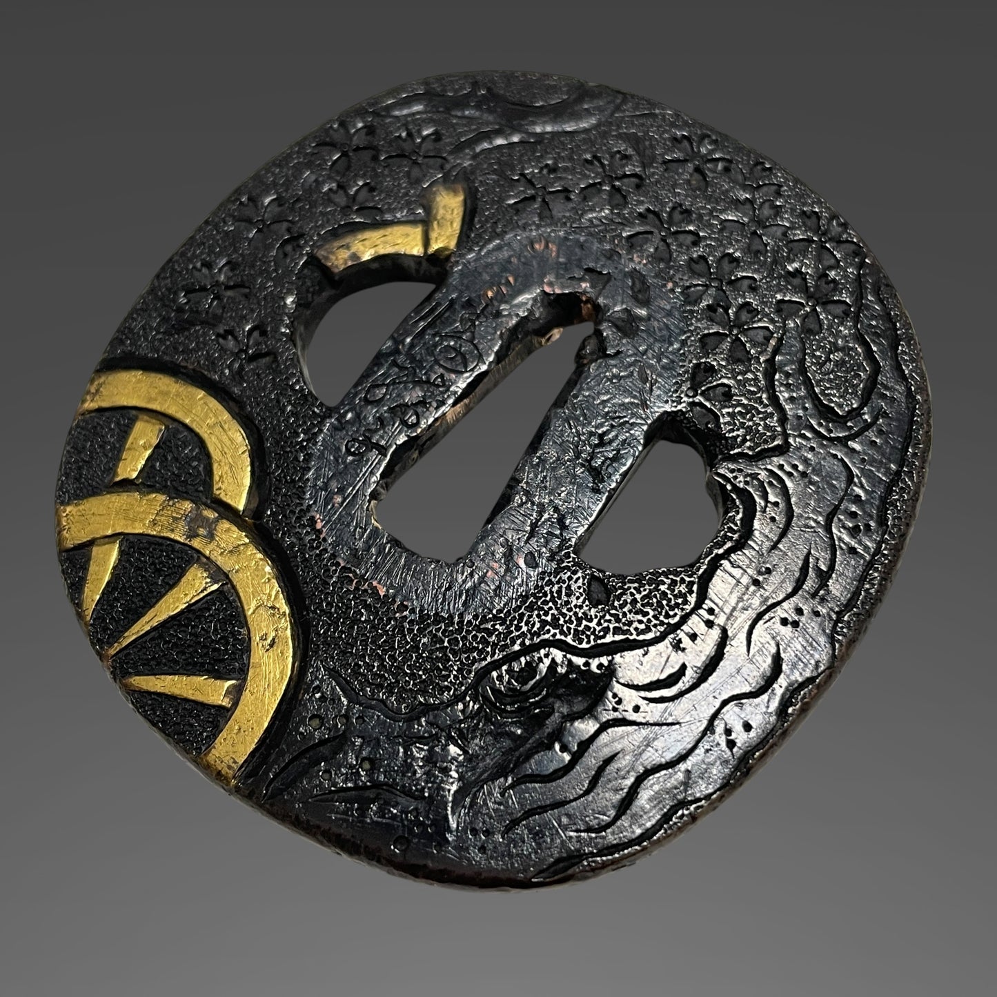Ichiryu Tomoyoshi 一柳友善 signed Fuchi, Handachi-Koshirae 半太刀拵 Wakizashi, Edo period mumei