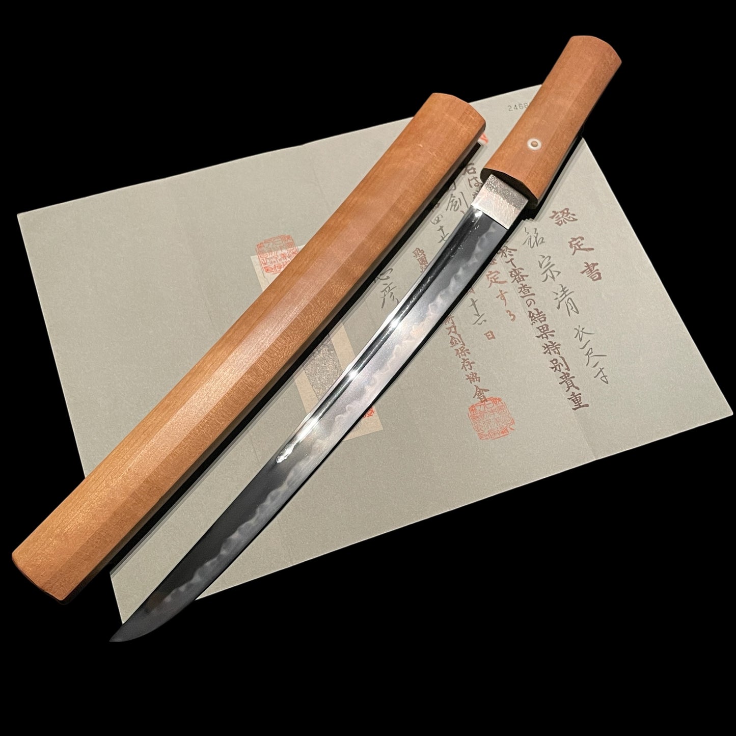 Munekiyo 宗清 signed Sunnobi-Tanto 寸延短刀, Late Edo period, NBTHK Certificate
