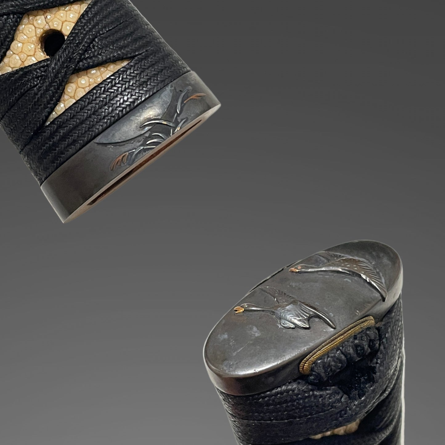 Katsumitsu 勝光 signed Wakizashi, Shibuichi Fuchikashira, Muromachi period, with Shirasaya