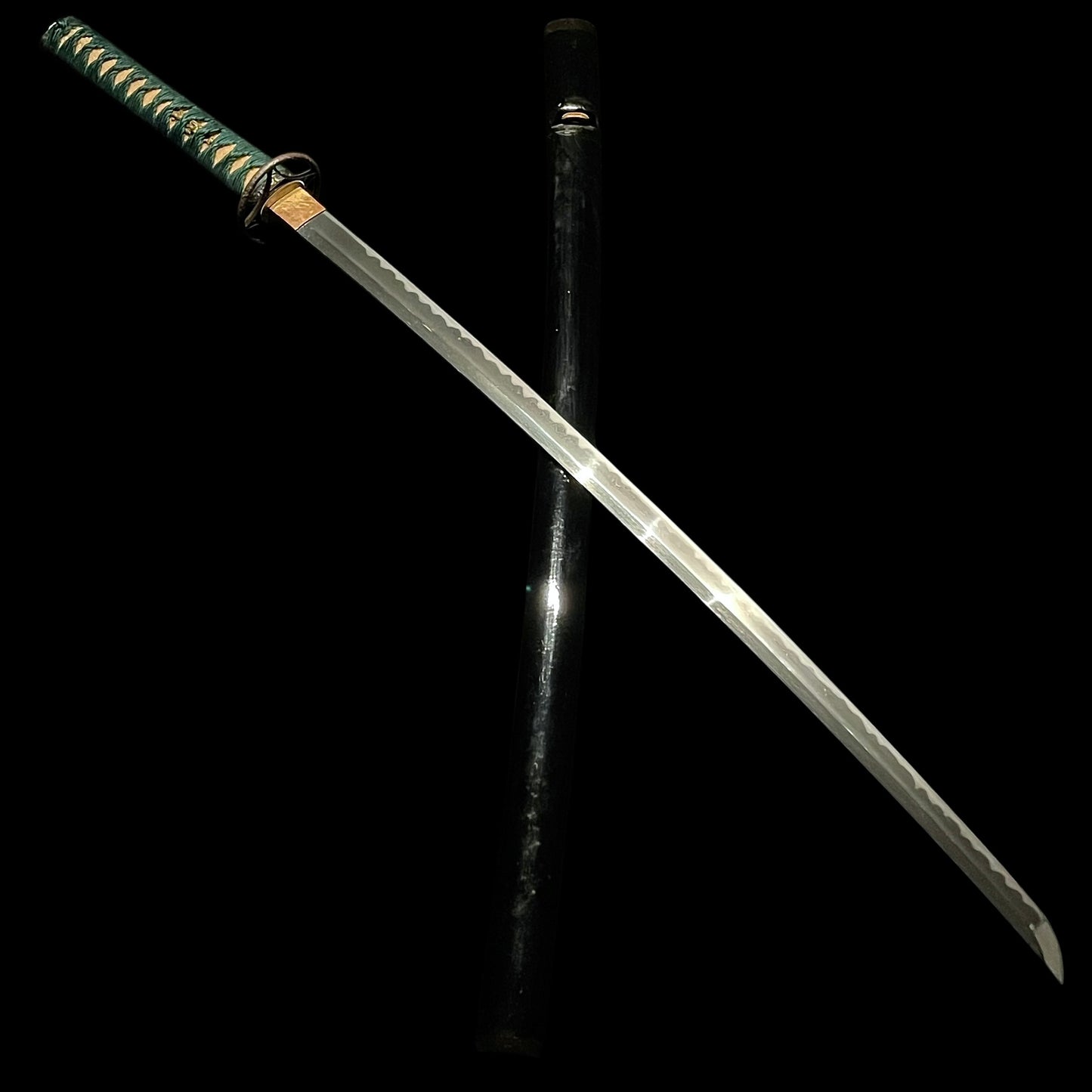 Dragon Fuchikashira KATANA, Sakakura Gonnoshin Terukane 坂倉言之進照包 signed, Itomaki Sukashi Tsuba