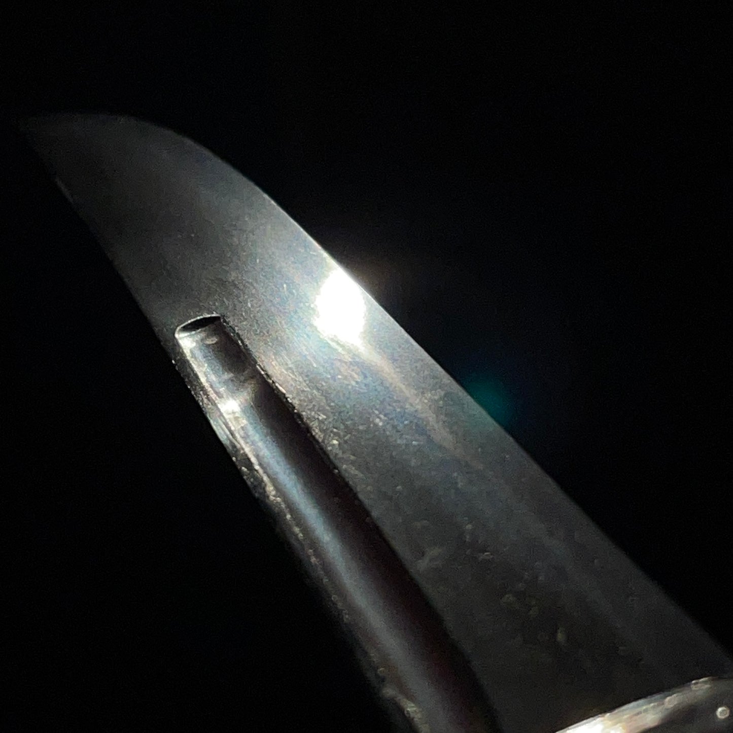 Thick Red TANTO. Hizenkoku Dewadaijo 肥前国出羽大掾 signed, Edo period